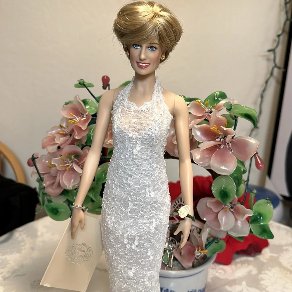 Franklin Mint Princess Diana of Whales. The people’s Princess forever. - Picture 6 of 8